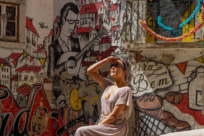 1h Secret Lisbon by Tuk Tuk - Mouraria, Graça & Alfama - Stop 3: Alfama, Medieval Alleys and Photo-Friendly Corners