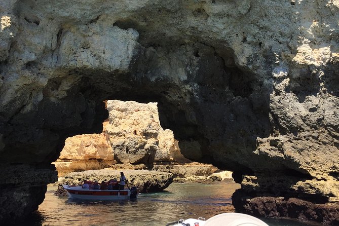 2 Days Private Tour In the Algarve from Lisbon - Cabo de São Vicente: A Fortress Stop That Feels Like the Edge of Europe