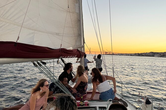 2 Hours Private Sailing Tour with Wine and Snacks - Price and value for $168.21 per person