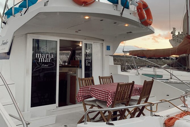 2H Lisbon Private Luxury Catamaran Tour with Welcome Drink - What you get in 2 hours, and why it works