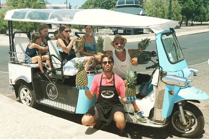 3 Hour Lisbon Private Guided Tour via Tuk Tuk - Accessibility and who can handle the tour