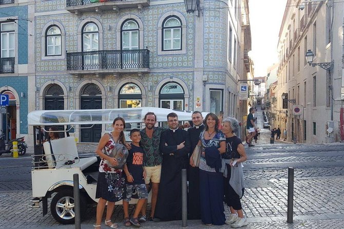 3 hour Private ECO Tuk Tuk Tour of Lisbon with Cherry Liqueur - The 3-hour route, in plain terms