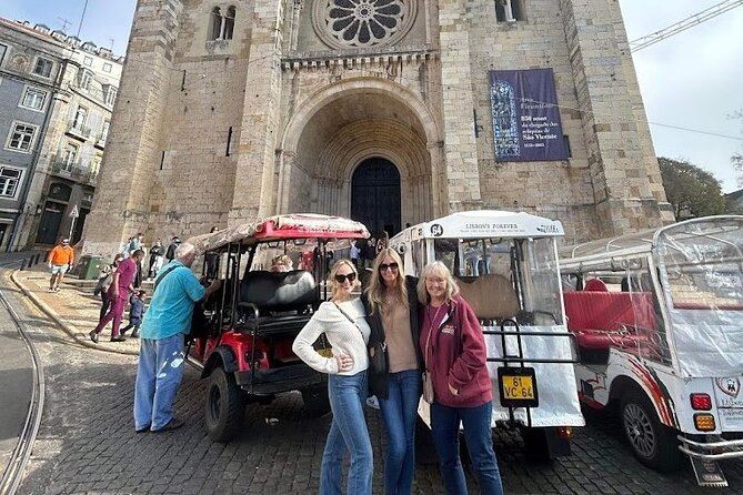 3 Hours Private Tour of Lisbon's Historic Center by Tuk Tuk - Santa Luzia to Portas do Sol: Lisbon’s viewpoint run, timed for photos