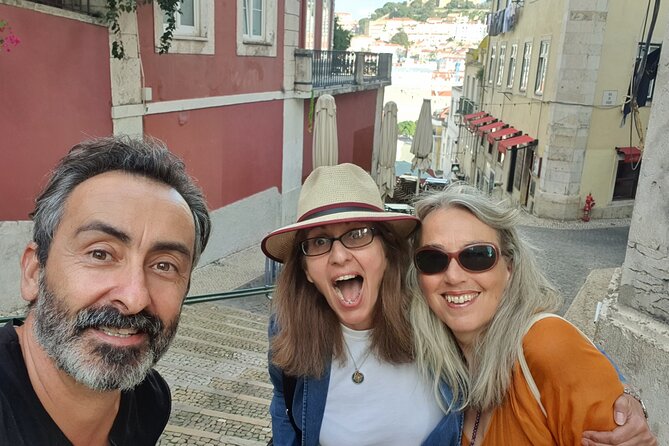 3 Hours Tuk Tuk Tour - Lisboa beyond the guidebooks - Mouraria and Alfama: Narrow Lanes with Meaning