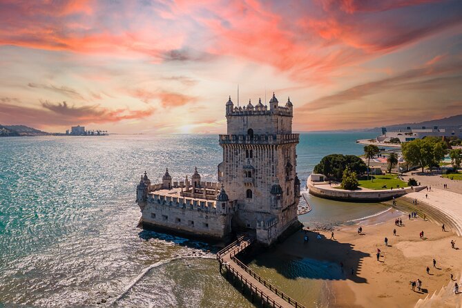 360º Lisbon: Helicopter Flight, Boat Trip and Old Town Walking - Belem Approaches on Foot: Padrão dos Descobrimentos and Belem Tower