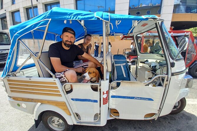 4 Hours Private Tuk Tuk Tour in Lisbon - Where the tour starts at Hard Rock Cafe, and what comfort looks like