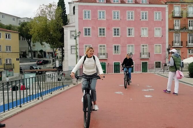 7 Hills and 14 Viewpoints - Lisbon E-Bike Tour - Graça, Santa Clara market, and Alfama’s maze streets with viewpoints on the way