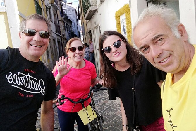 7 Hills and 14 Viewpoints - Lisbon E-Bike Tour - Traffic, cobblestones, and safety with a small-group cap