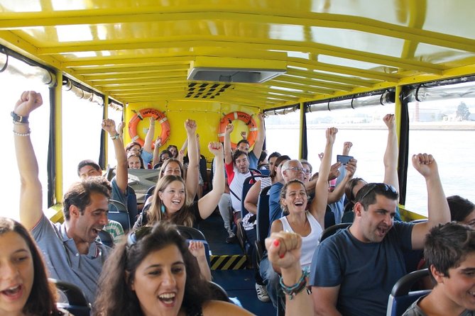 90 Minute Amphibious Sightseeing Tour in Lisbon - Price and logistics: what $36.28 buys you in Lisbon