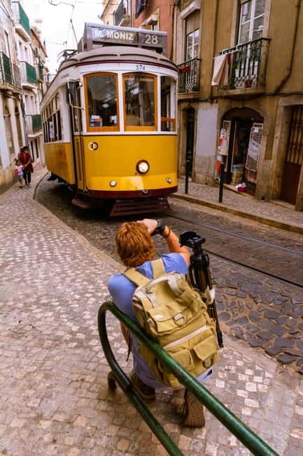 Alfama Photo Walk: Lisbon Photography Tour with a Local - Should You Book the Alfama Photo Walk?