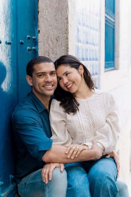 Alfama: Unforgettable Photoshoot Experience with a Local - How Nelson’s local storytelling turns into better photos
