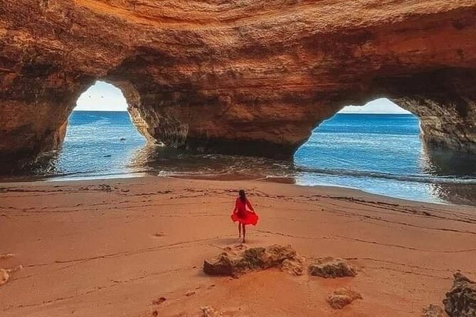 Algarve private day tour from Lisbon - Return to Lisbon Over Ponte 25 de Abril