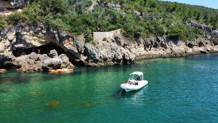 Arrábida: Boat Tour Experience - Setúbal launch point: where the tour starts and how to feel ready