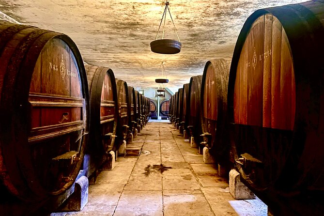 Arrábida Wine Tour - 3 Wineries, Traditions & Views from Lisbon - Three winery stops: what the tasting experience is really like