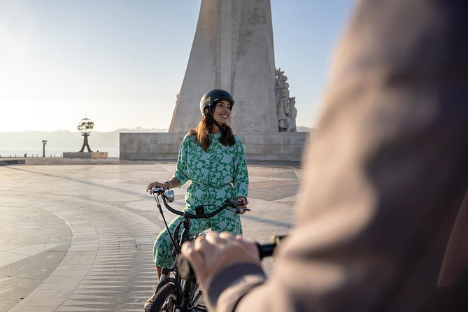 Belém E-Bike Guided Tour Explore Lisbon by the river - Helmets, fit limits, and the one thing you should check first