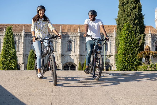 Belém E-Bike Guided Tour Explore Lisbon by the river - Stop 2: Ribeira das Naus, the river beach you can’t bathe in