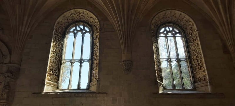 Belém: Jeronimos Monastery, Tickets and Guided tour - Entering Jerónimos Monastery Like You Actually Understand It