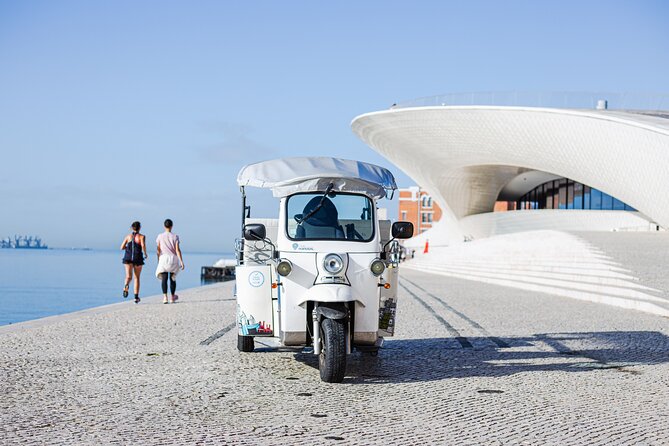 Belém Private Tuktuk Tour - Jerónimos monastery and São Jerónimo chapel viewpoint breaks
