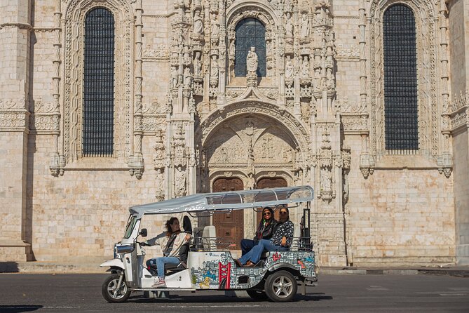 Belém Private Tuktuk Tour - Padrão dos Descobrimentos and its world map moment