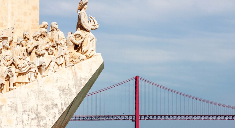 Belém Walking Tour + Jerónimos Monastery Ticket - The guide makes the difference: English, pacing, and named pros