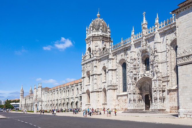Belém Walking Tour & Lisbon’s Riverside Treasures - Stop 3, Empire Square Gardens (Portuguese World Exhibition 1940): A 20th-Century Layer