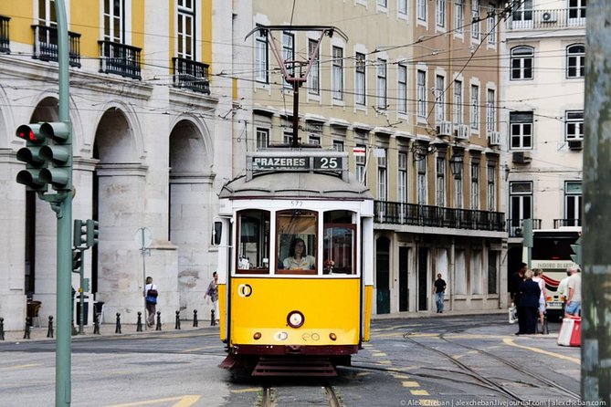 Best of Lisbon Full Day Private Tour - Chiado and Rossio: shopping streets with story