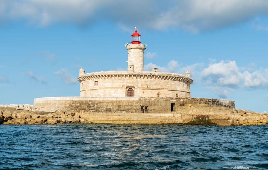 Boat tour: charming Cascais Coast to Lisbon lighthouse - São Julião da Barra and the Tagus entrance idea