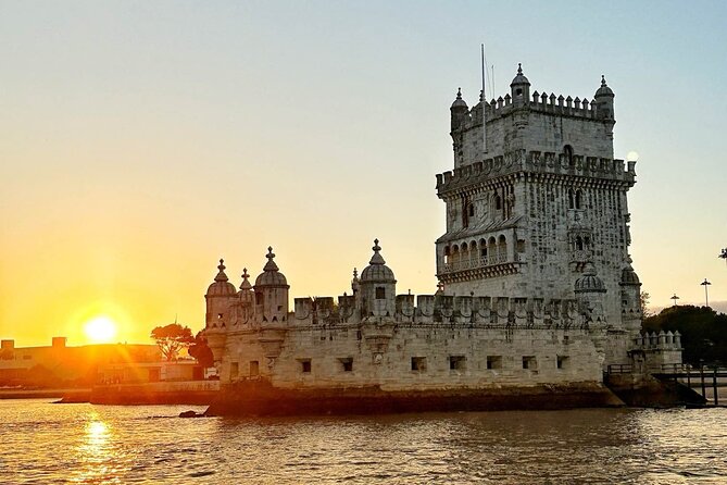 Boat tour in Lisbon with local sailors - Cais do Sodré: the waterfront intro that sets the whole mood
