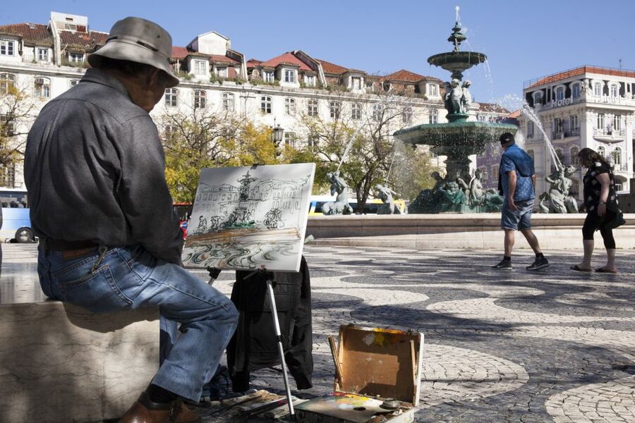 Burguês: Lisbon City Center Private Tuk Tuk Tour - Price, time, and what you actually pay for