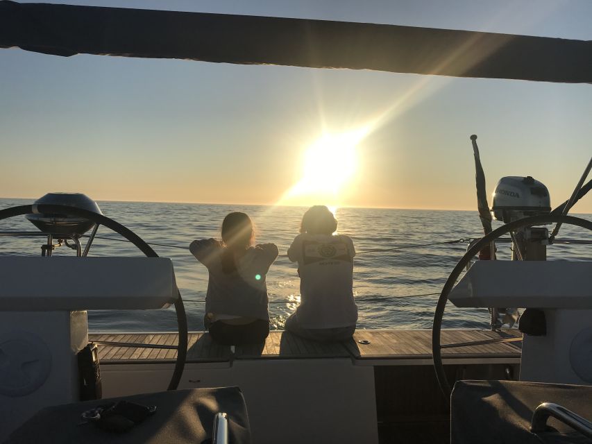 Cascais: 2-Hour Private Luxury Sunset Cruise with a Drink - Price and Value: Is $619 Per Group Worth It?