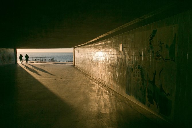 Cascais: Glamour and Decay by The Lisbon Coastline - Private Tour - Fortaleza de Nossa Senhora da Luz, fortress plus modern art