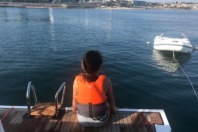 Cascais Private Sailing 2h Cruise with a drink - The Coastal Route: Seven Stops and What to Look For