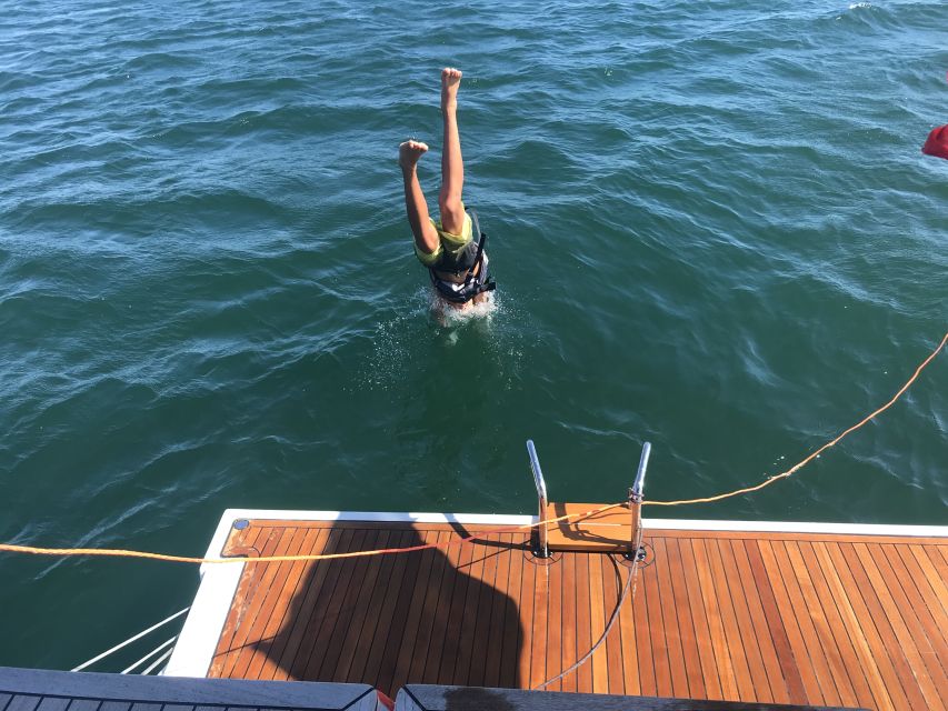 Cascais: Sailing Tour with Drink - Beach time from Cascais to Oeiras, with anchor drops for swimming