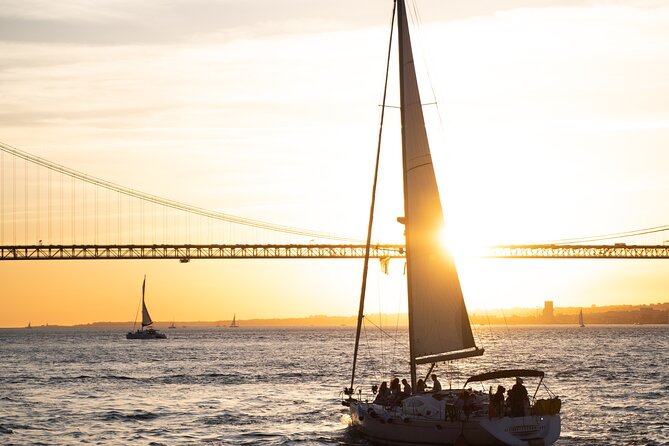 Charms of Lisbon: Alfama Tapas Tour & Sunset Sailing with Wine - Key highlights to look for