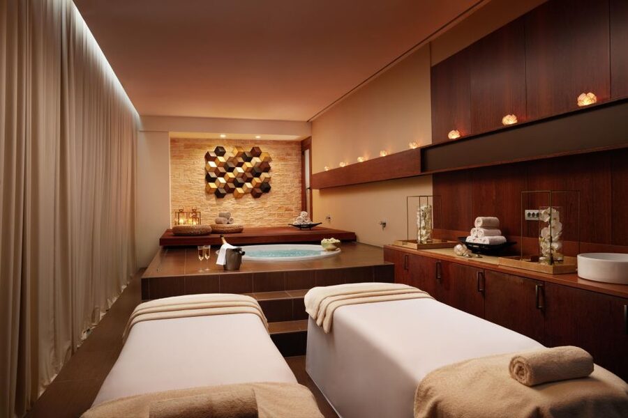 Corinthia Signature Massage at The Spa - The 80 minutes that actually matter: massage plus water therapy