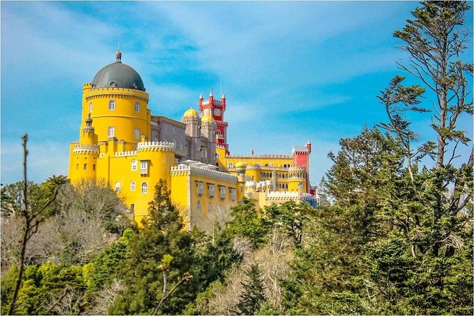 DayTrip from Lisbon to Sintra+Cascais PRIVATE TOUR-small groups - Key highlights at a glance