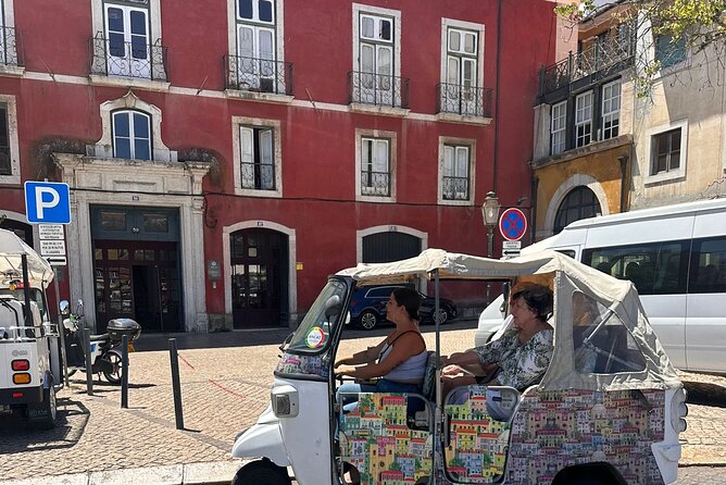 Discover Ancient Lisbon of Tuk Tuk with a local guide - Entering Lisbon Cathedral: 1147 roots and the 1755 earthquake memory