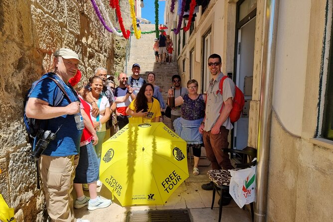 Discover Lisbon's Alfama: Secrets of the Old Town - Castelo de Sao Jorge: A Historic Hill and the Big Lisbon Lessons