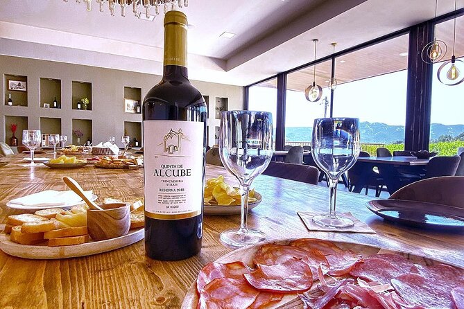 Discover Setúbal´s Secrets: Wine, Culture&Arrabida Magic| PRIVATE - Doca dos Pescadores Lunch Break on the Sado