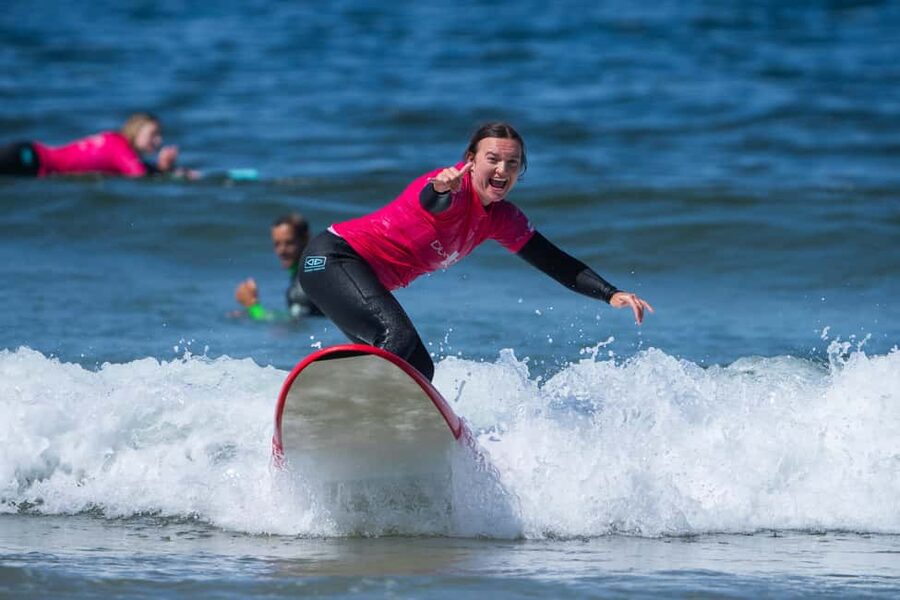 Duckdive - Surf Class in Caparica - Your first 10 minutes: gear, meeting point, and safety focus