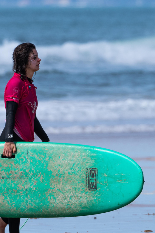 Duckdive - Surf Class in Caparica - Instructors, languages, and the patience factor