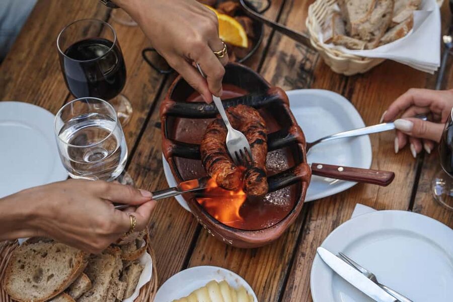 Eat & Walk Through Lisbon: A Local Food & Wine Experience - Rua dos Fanqueiros: where the tour switches from scenery to snacks