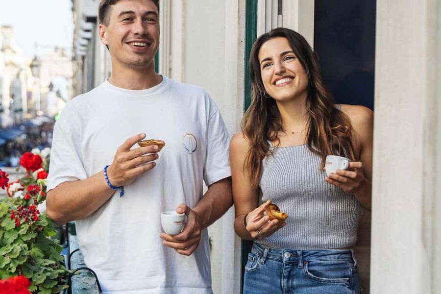 Eat & Walk Through Lisbon: A Local Food & Wine Experience - The bifana moment: when Lisbon street food makes sense