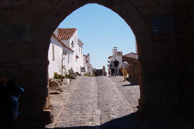Evora and Monsaraz Wine Tasting Private Tour - Pace, Timing, and What to Wear for a Full Day