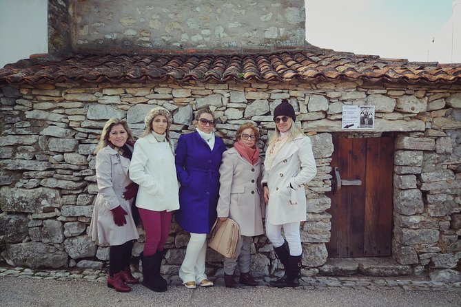 Exclusive Tour of Fátima and home of the shepherds - Stop 1 at the Museu do Santuário de Fátima and the main shrine complex