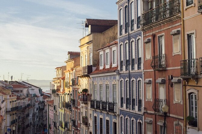 Expert Lisbon Tour with Local Guide in Private Eco Tuk Tuk - Príncipe Real: Leafy Squares and the Soft Reset Mid-Tour