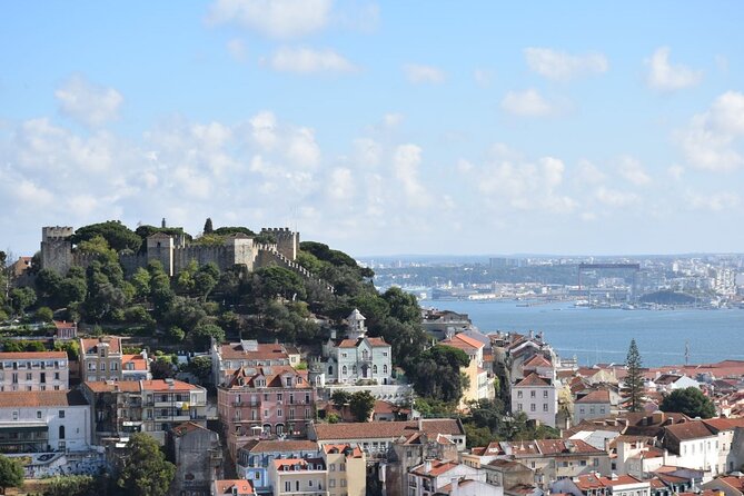 Expert Lisbon Tour with Local Guide in Private Eco Tuk Tuk - Sé de Lisboa, Alfama, and Portas do Sol: The View That Explains Lisbon