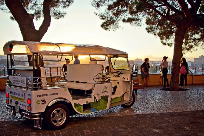 Explore Lisbon by Tuk Tuk: History and Viewpoints - Lisbon in motion: what this tuk tuk tour feels like
