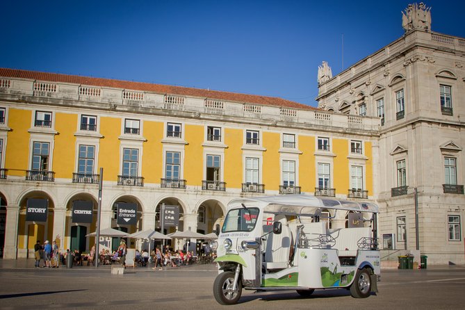 Explore Lisbon by Tuk Tuk: History and Viewpoints - Chiado, Carmo, and Pantheon: a quick culture sampler