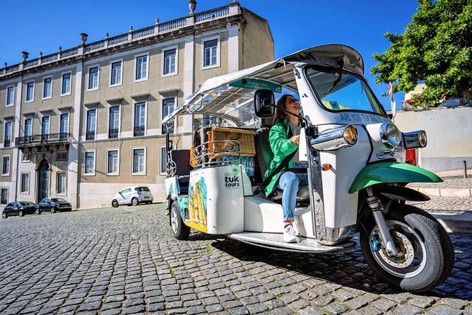 Explore Lisbon by Tuk Tuk: History and Viewpoints - Barrio Alto and Alcântara: when the tour adds nightlife and river time